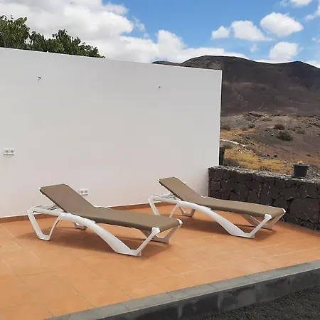 Omae Papagayo Vila